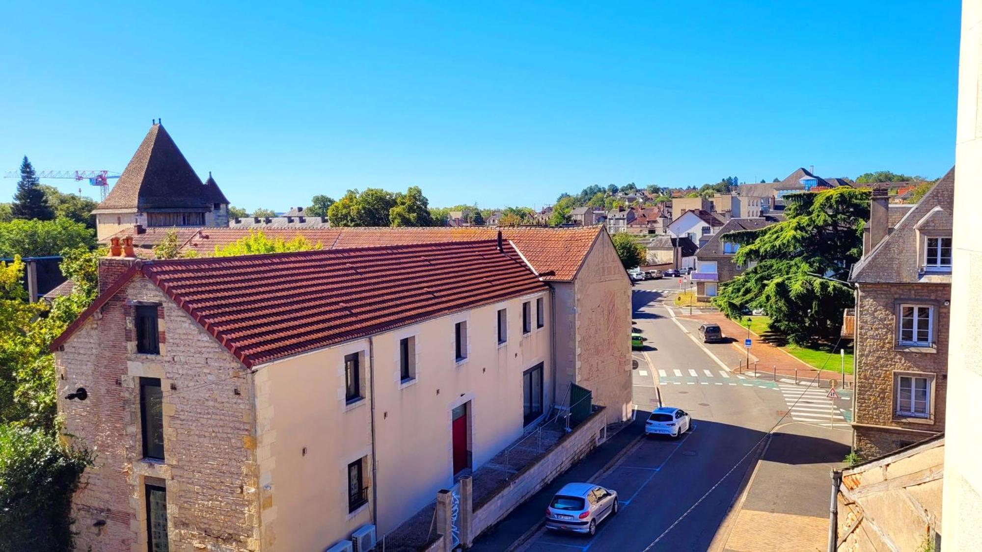 "Au Centre De Nevers" Hyper Centre Ville De Nevers, Proche Gare, Spacieux & Calme Exterior foto